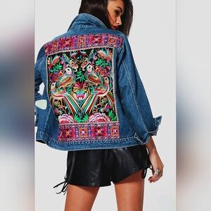 Sunset + Spring Denim Embroidered Jean Jacket Size Small